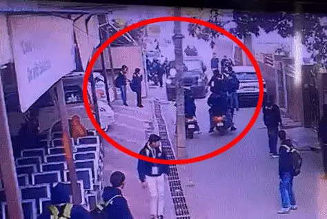 Photo of सड़क पर Thar चालक का आतंक: छात्र का पैर कुचला, भागते हुए बिजली का खंभा तोड़ा