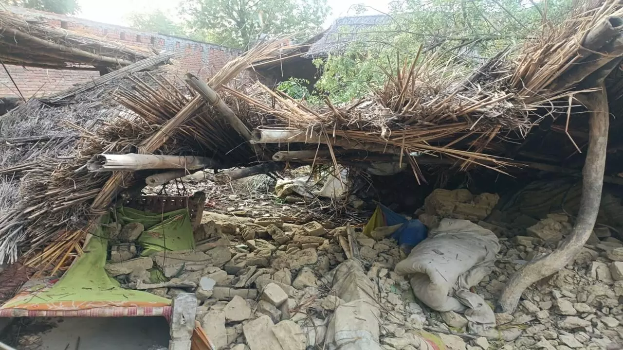 Photo of अमेठी में आंधी-तूफान बना काल: दीवार गिरने से 66 वर्षीय महिला की दर्दनाक मौत