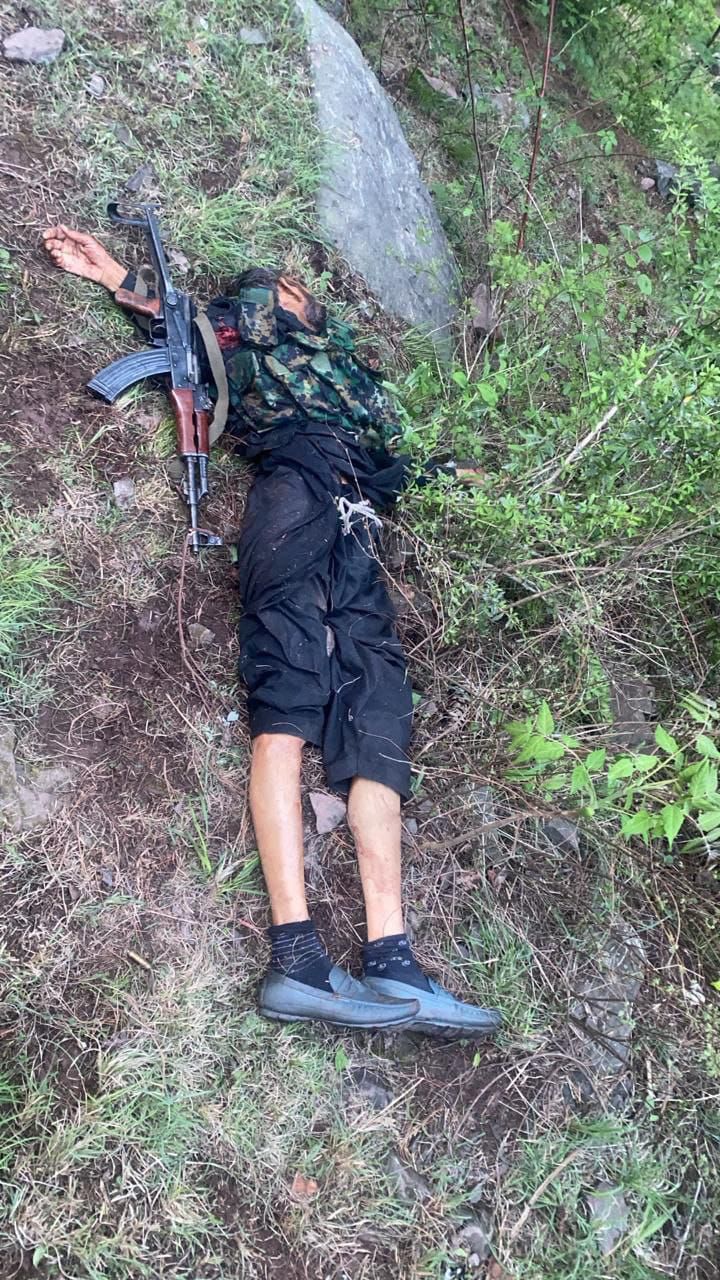 Photo of जम्मू-कश्मीर: बारामूला में घुसपैठ की कोशिश नाकाम, सेना ने दो आतंकियों को किया ढेर