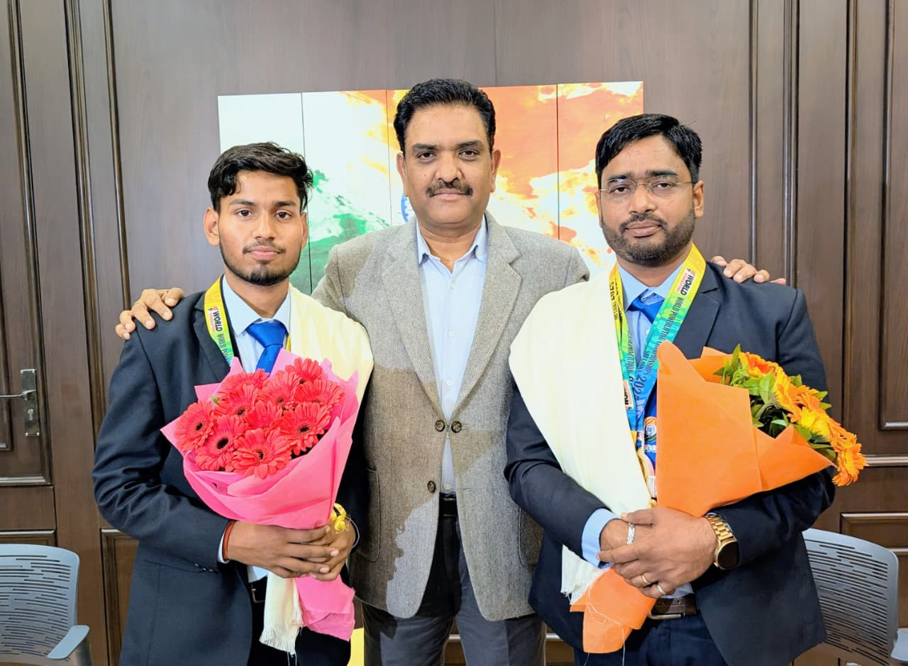 Photo of वर्ल्ड पावरलिफ्टिंग चौंपियनशिप में गोल्ड और सिल्वर जीतकर दर्ज की ऐतिहासिक सफलता