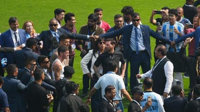 Photo of कोलकाता में मेस्सी का दौरा बना अफरातफरी