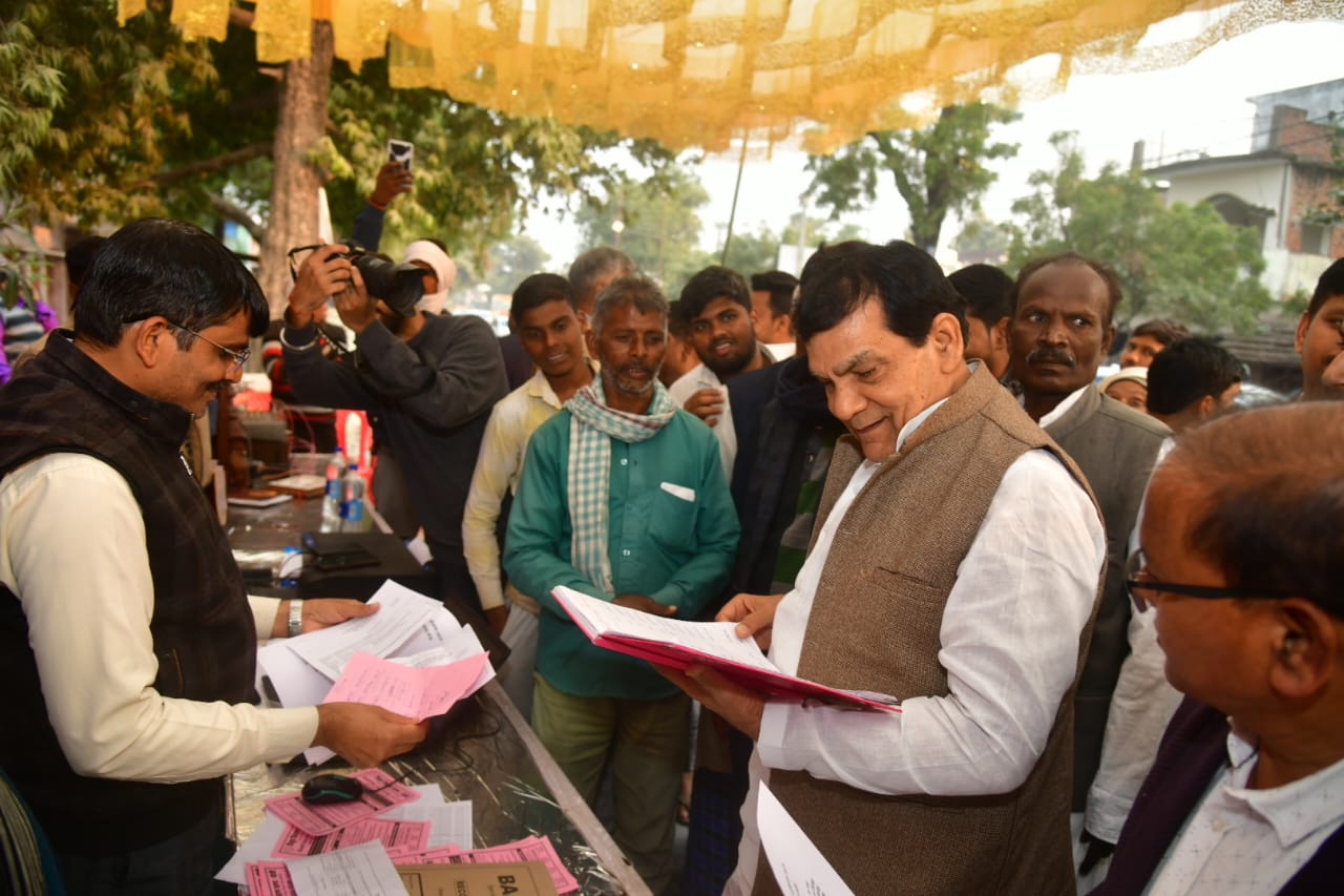 Photo of नई बाजार व लाटघाट में ऊर्जा मंत्री का निरीक्षण