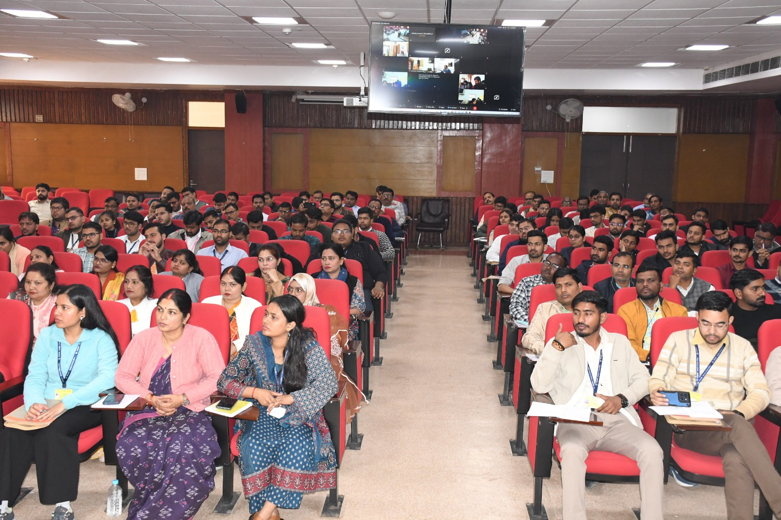 Photo of एस आई आर डी मे विभिन्न विषयो पर विशेषज्ञो द्वारा दिया जा रहा है प्रशिक्षण