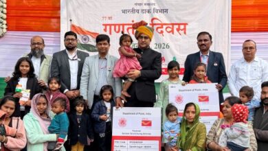 Photo of डाक विभाग ने हर्षोल्लास के साथ मनाया 77वां गणतंत्र दिवस, पोस्टमास्टर जनरल कृष्ण कुमार यादव ने फहराया राष्ट्रीय ध्वज