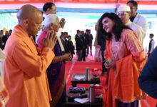 Photo of जन भवन में 77वें गणतंत्र दिवस पर भव्य आयोजन, राज्यपाल से सीएम योगी ने की शिष्टाचार भेंट”