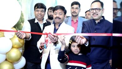 Photo of लखनऊ में लग्जरी इपॉक्सी फर्निचर ब्रांड ‘लग्जरवुड’ का पहला शोरूम लॉन्च, मंत्री नंद गोपाल गुप्ता नंदी ने किया उद्घाटन