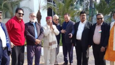 Photo of गौरव पुरस्कार से सम्मानित कवि हरिओम पंवार का विनीत शारदा ने किया भव्य स्वागत, गणतंत्र दिवस पर किया ध्वजारोहन