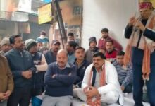 Photo of व्यापारियों की पीड़ा सुनकर विनीत अग्रवाल शारदा हुए आग-बबूला, बोले – “व्यापारी मेरी आत्मा है, उनके सम्मान से कोई समझौता बर्दाश्त नहीं”