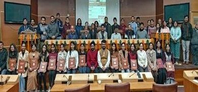 Photo of सीसीआरएएस ने आयुष में कृत्रिम बुद्धिमत्ता पर प्रशिक्षण