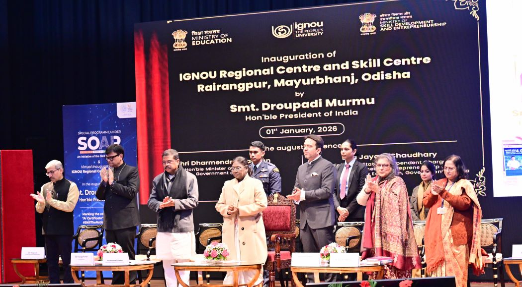 Photo of भारत जैसे युवा राष्ट्र के लिए एआई केवल एक प्रौद्योगिकी नहीं बल्कि सकारात्मक बदलाव का एक विशाल अवसर है राष्ट्रपति द्रौपदी मुर्मु