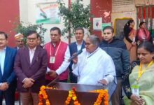 Photo of छात्राओं को तिलक, पेड़ा खिलाकर बढ़ाया उत्साह