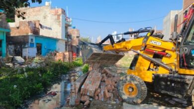 Photo of केडीए का बुलडोजर चला—16 बीघा में फैली अवैध प्लाटिंग जमींदोज