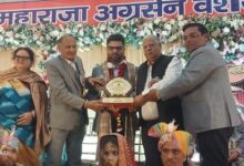 Photo of मंगल भवन में गूंजी शहनाई, 11 जोड़ों ने थामा जीवनभर का साथ