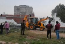 Photo of 15 बीघा में चली जेसीबी! केडीए की बड़ी कार्रवाई, अवैध प्लाटिंग पर बुलडोजर का वार