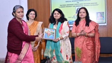 Photo of नवयुग कन्या महाविद्यालय में अंतरराष्ट्रीय व्याख्यान, उभरती महिला स्कॉलर्स को मिला करियर मंत्र