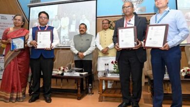 Photo of पराली से बनेगी सड़क! CSIR की बायो-बिटुमेन तकनीक से बदलेगा इंफ्रास्ट्रक्चर का भविष्य