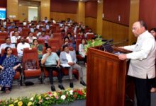 Photo of सरकार-उद्योग-शिक्षाविद एक मंच पर, यूपी बनेगा मेडिकल रिसर्च का नया हब