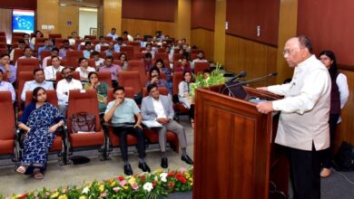 Photo of सरकार-उद्योग-शिक्षाविद एक मंच पर, यूपी बनेगा मेडिकल रिसर्च का नया हब