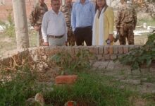 Photo of तालाब की जमीन पर चला बुलडोज़र, करोड़ों की सरकारी संपत्ति मुक्त