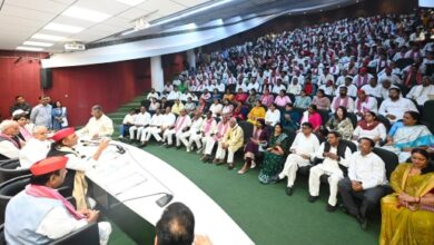 Photo of सड़क बनाने में 7 हजार करोड़ की लूट और शराब दुकानों की बाढ़’, अखिलेश ने खोला भाजपा के ‘गोरखधंधे’ का कच्चा चिट्ठा!