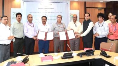 Photo of CSIR-CRRI और MCD के बीच हुआ महा-समझौता, अब मिनटों में गायब होंगे गड्ढे!