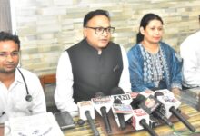 Photo of चिकित्सा क्षेत्र में उत्तर प्रदेश का नया इतिहास: मात्र 480 ग्राम की ‘नैनो प्रीमी’ बच्ची ने जीती 84 दिनों की जंग