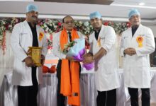 Photo of मानव सेवा की मिसाल: 2000 कैंसर पीड़ितों का सफल उपचार