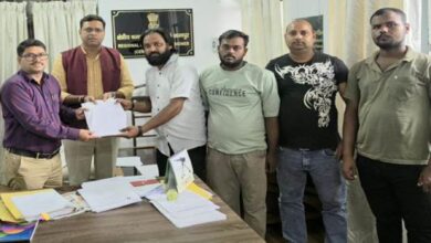 Photo of कानपुर आयुध कारखाने के 423 संविदा श्रमिकों को बड़ी राहत