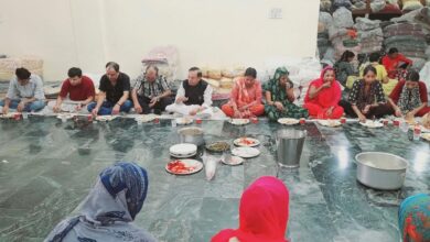 Photo of कारखाना नहीं, तीन पीढ़ियों के संस्कारों की धरोहर है यह आंगन