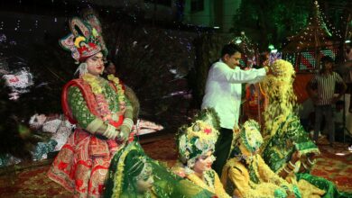 Photo of हरतालिका तीज पर राजा बाजार और सुभाष मार्केट में उमड़ा आस्था का सैलाब