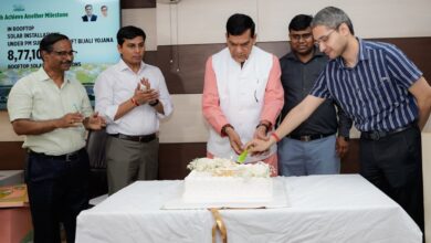 Photo of सौर ऊर्जा क्रांति का परचम: पीएम सूर्य घर योजना में उत्तर प्रदेश ने देश में हासिल किया नंबर-वन मुकाम,